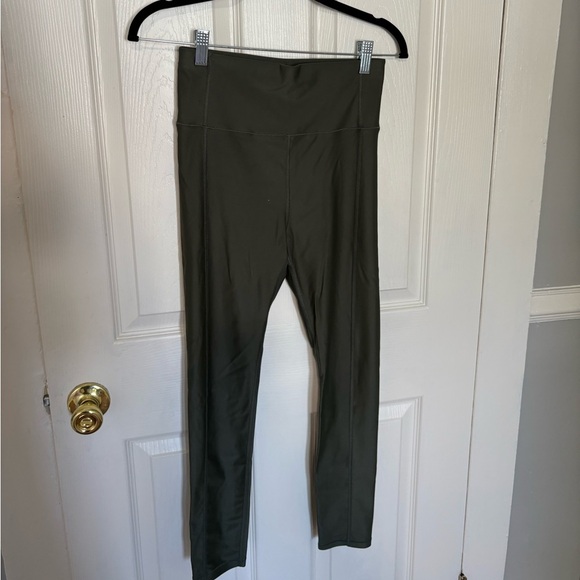 Sweaty Betty High Shine High Waist 7/8 Leggings | Size Small | Olive Green - Picture 8 of 13